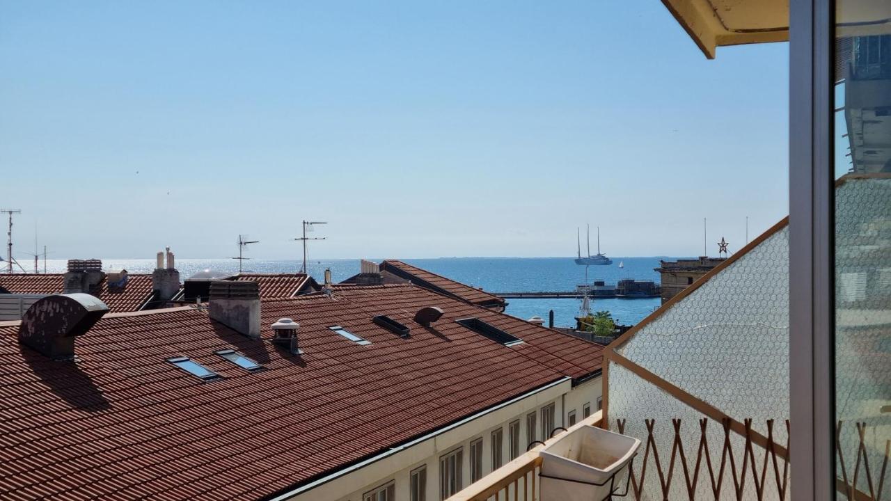 Milano Apartment Trieste Luaran gambar