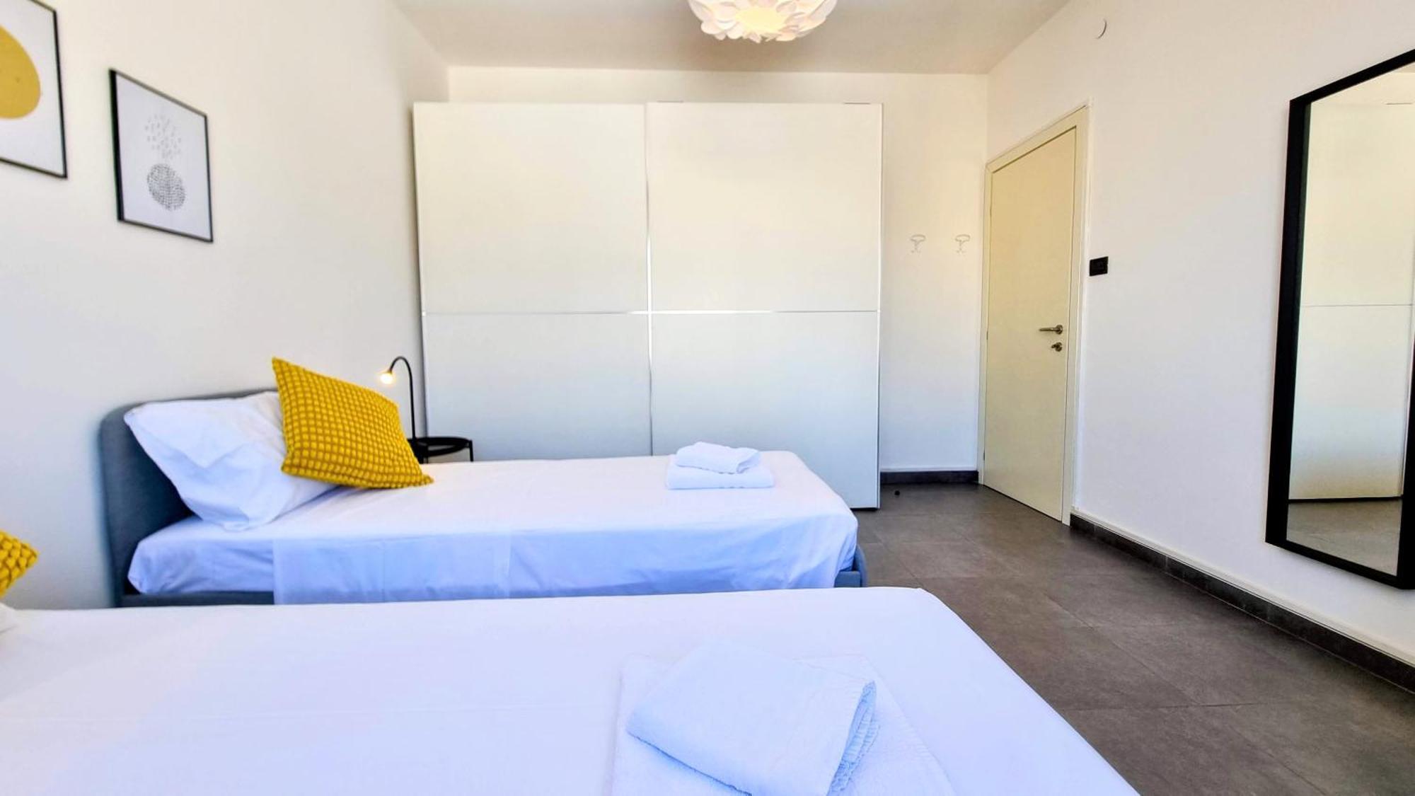 Milano Apartment Trieste Luaran gambar