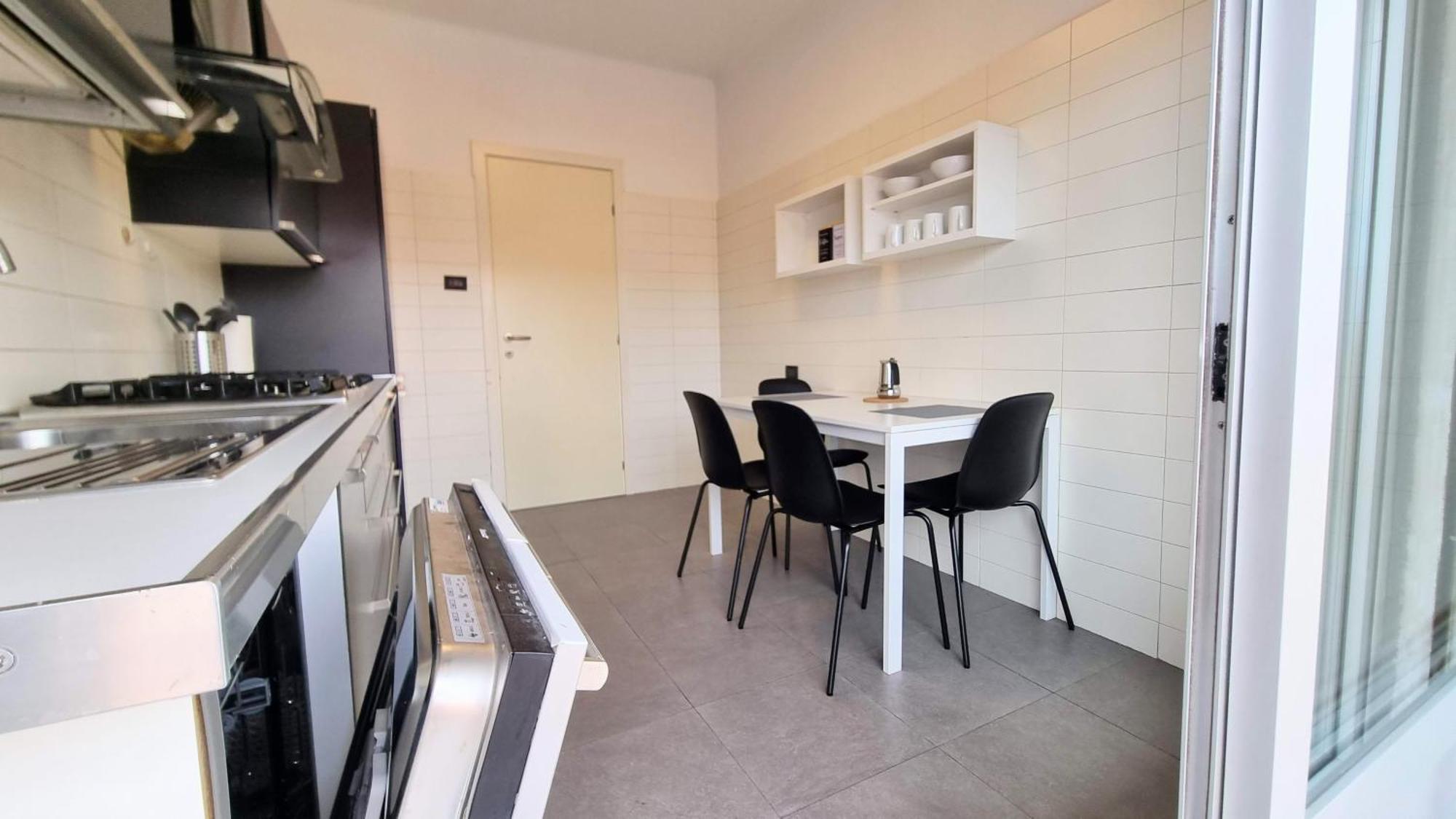 Milano Apartment Trieste Luaran gambar